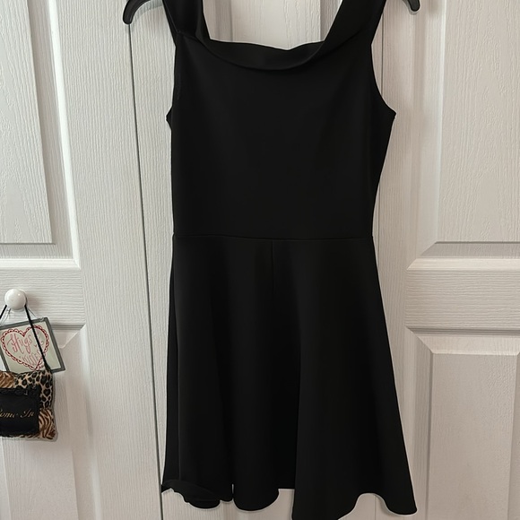 DRESSCODE LA. Black Sleeveless Dress - Picture 4 of 4